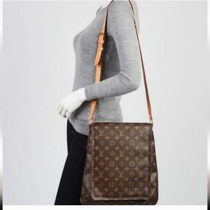 Louis Vuitton Monogram LV Messenger Moussette Bag w/ LV Dust Bag